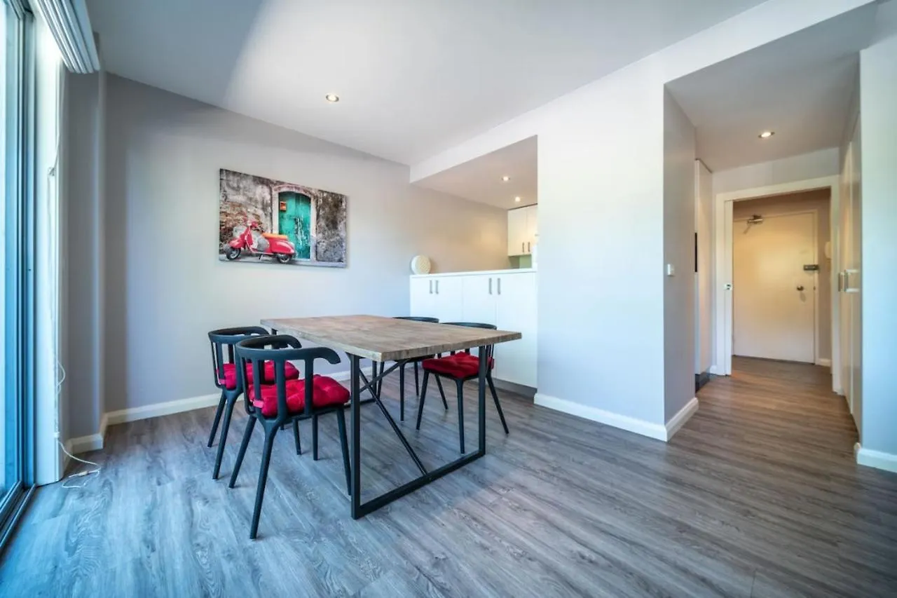 Cosy Contemporary 1Br Plus Sofa Bed location